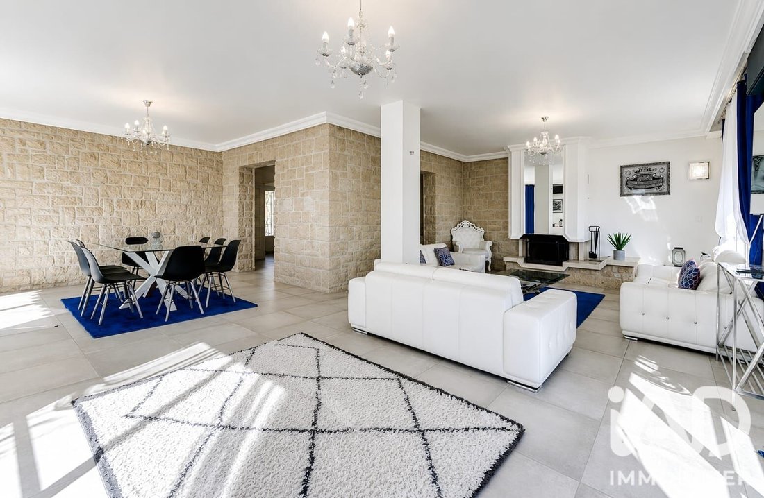 House in Saint-Laurent-du-Var, Provence-Alpes-Côte d'Azur, France 5 - 18429522