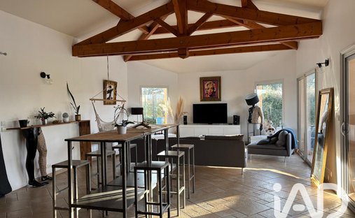 House in Seilh, Occitania, France 1