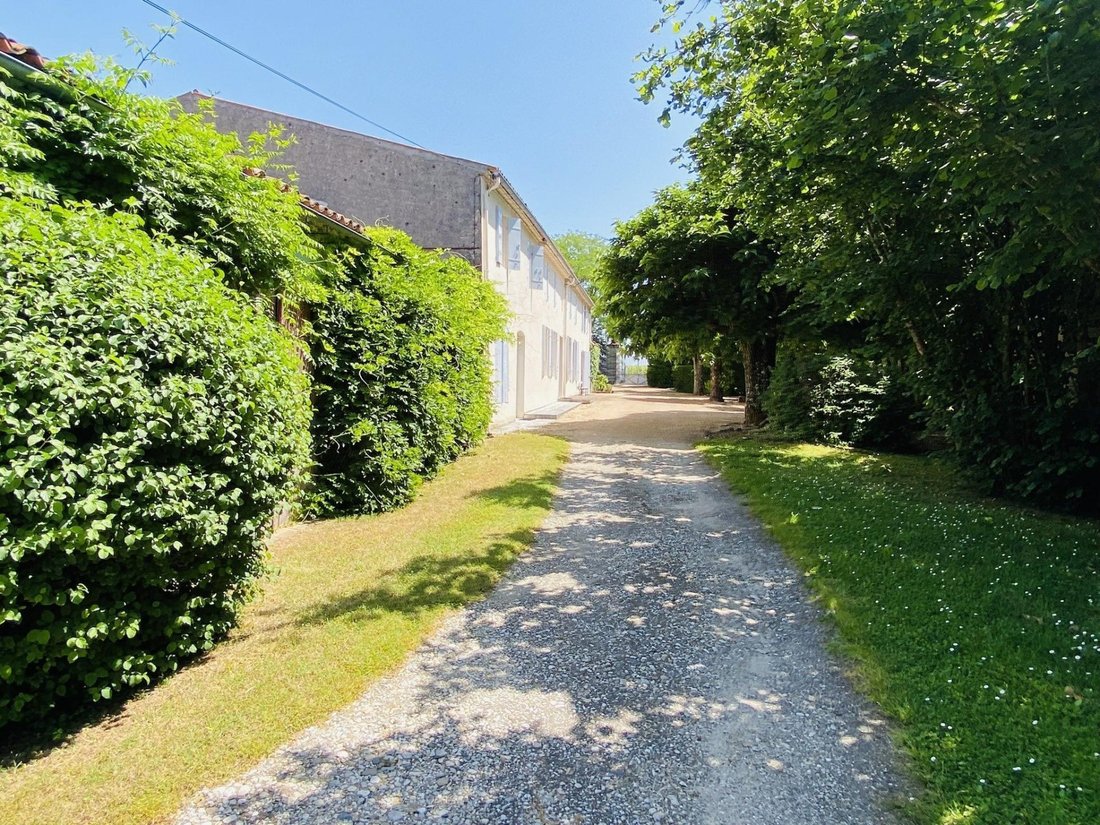House in Moulis-en-Medoc, Nouvelle-Aquitaine, France 5 - 18427069