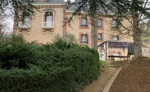 House in Vernou-sur-Brenne, Centre-Val de Loire, France 1