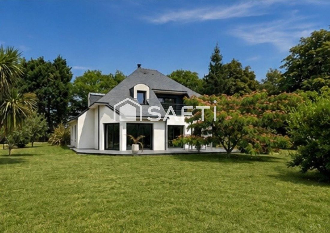 House in Locqueltas, Brittany, France 1 - 18402459