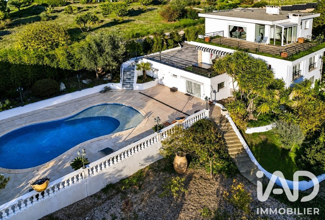 House in Saint-Laurent-du-Var, Provence-Alpes-Côte d'Azur, France 1 - 18429522