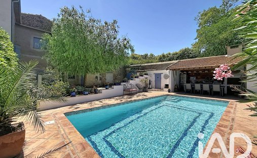 House in Est, Bessan, France 1