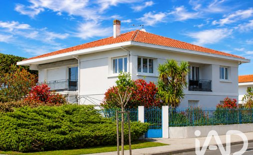 House in Ares, Nouvelle-Aquitaine, France 1
