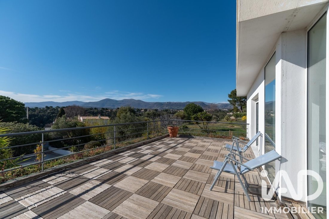 House in Saint-Laurent-du-Var, Provence-Alpes-Côte d'Azur, France 2 - 18429522