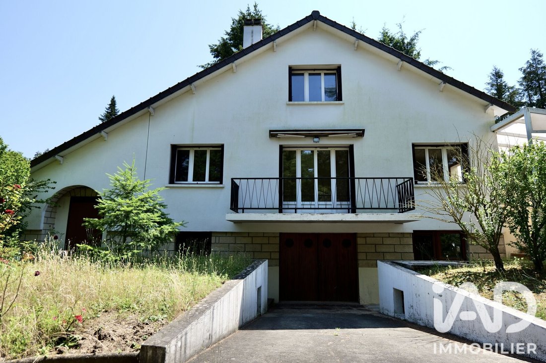 House in Neuville-sur-Oise, Ile-de-France, France 2 - 18429470