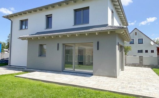 House in Ebreichsdorf, Lower Austria, Austria 1
