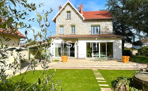 House in Marmande, Nouvelle-Aquitaine, France 1