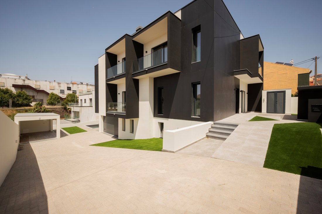 Villa in Pontinha e Famoes, Lissabon, Portugal 3 - 18376390