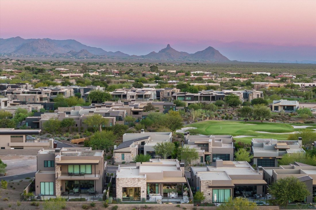 Scottsdale, Arizona, United States 2 - 18426372