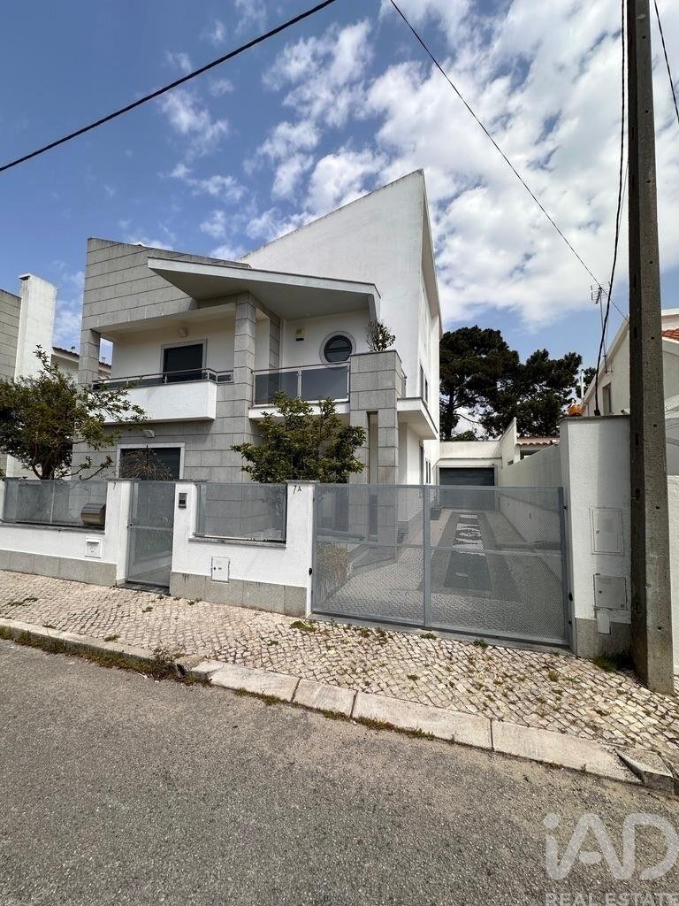 House in Charneca de Caparica e Sobreda, Setubal, Portugal 1 - 18426836