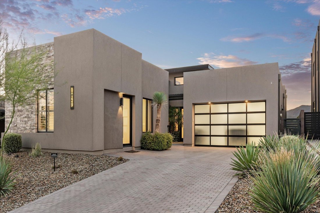 Scottsdale, Arizona, United States 4 - 18426372