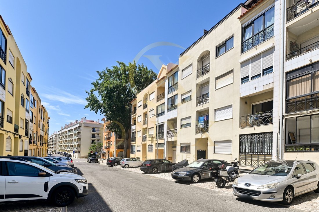 Apartment in Carcavelos e Parede, Lisbon, Portugal 1 - 18426211