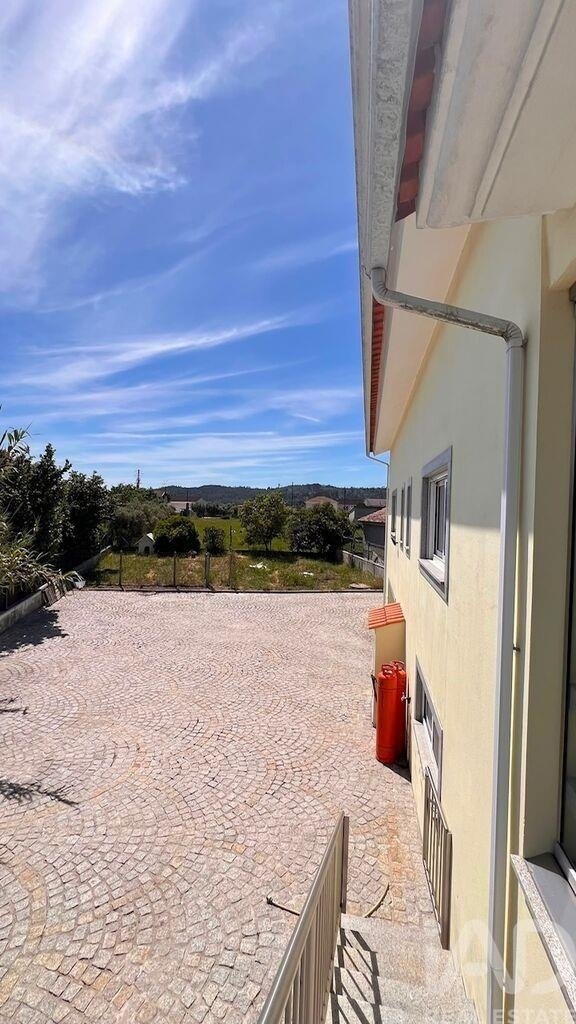 Townhouse in Abraveses, Viseu District, Portugal 4 - 18426877