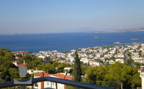 House in Saronida, Attica, Greece 1