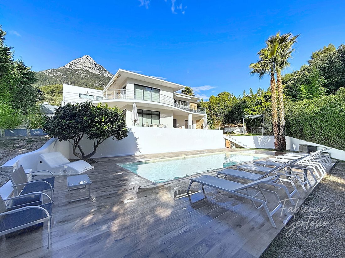 Villa in Valette Nord, La Valette-du-Var, France 1 - 18426744
