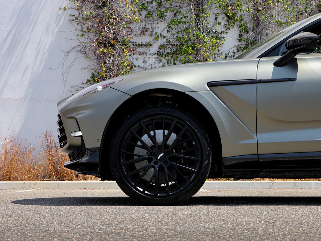 Suv in Monaco, Monaco 4 - 18426897