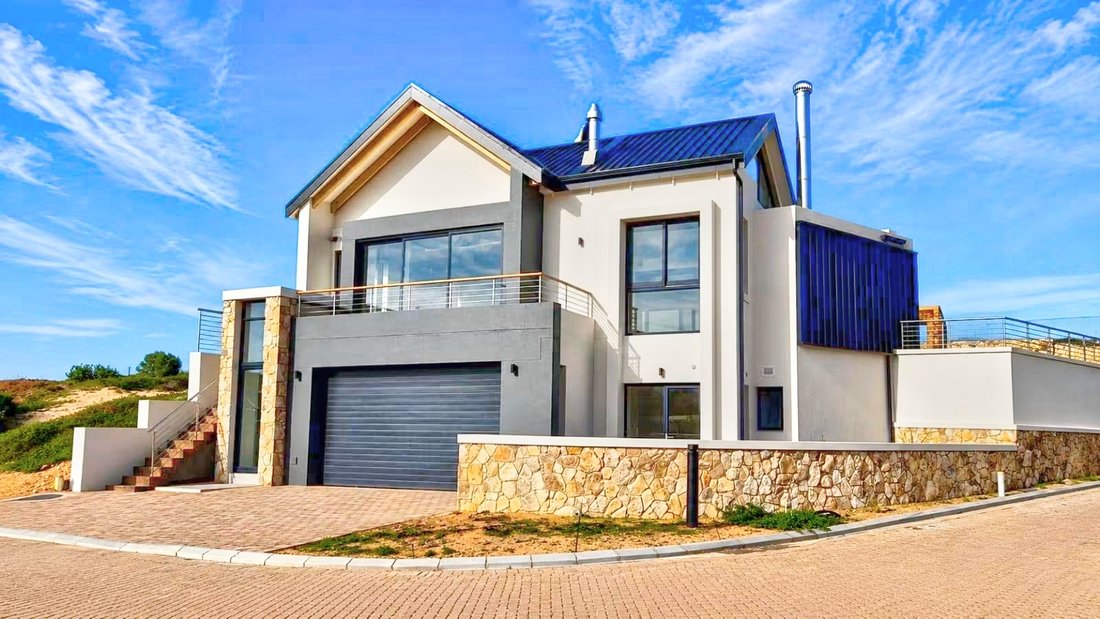 House in Still Bay West, Western Cape, South Africa 1 - 18426775