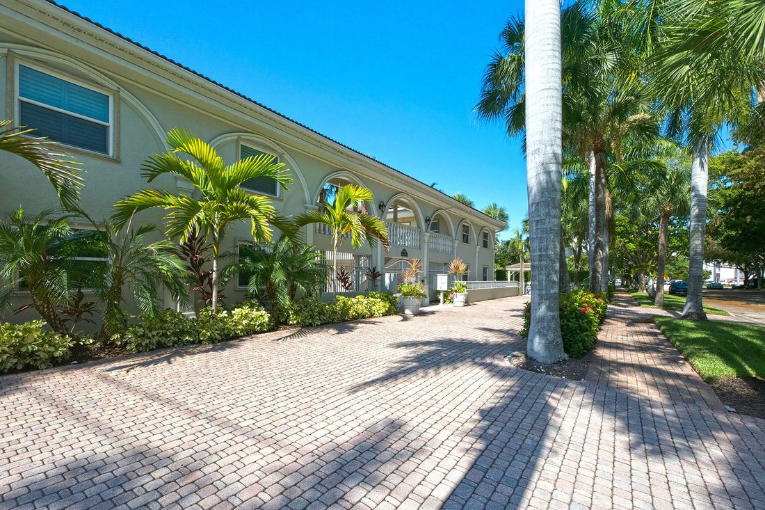 Eigentumswohnung in Naples, Florida, Vereinigte Staaten 2 - 18426909