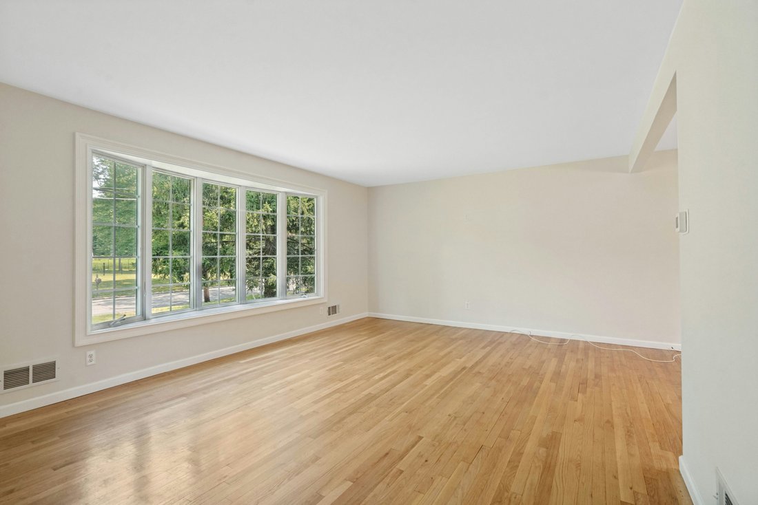 River Vale, New Jersey, United States 5 - 18426906