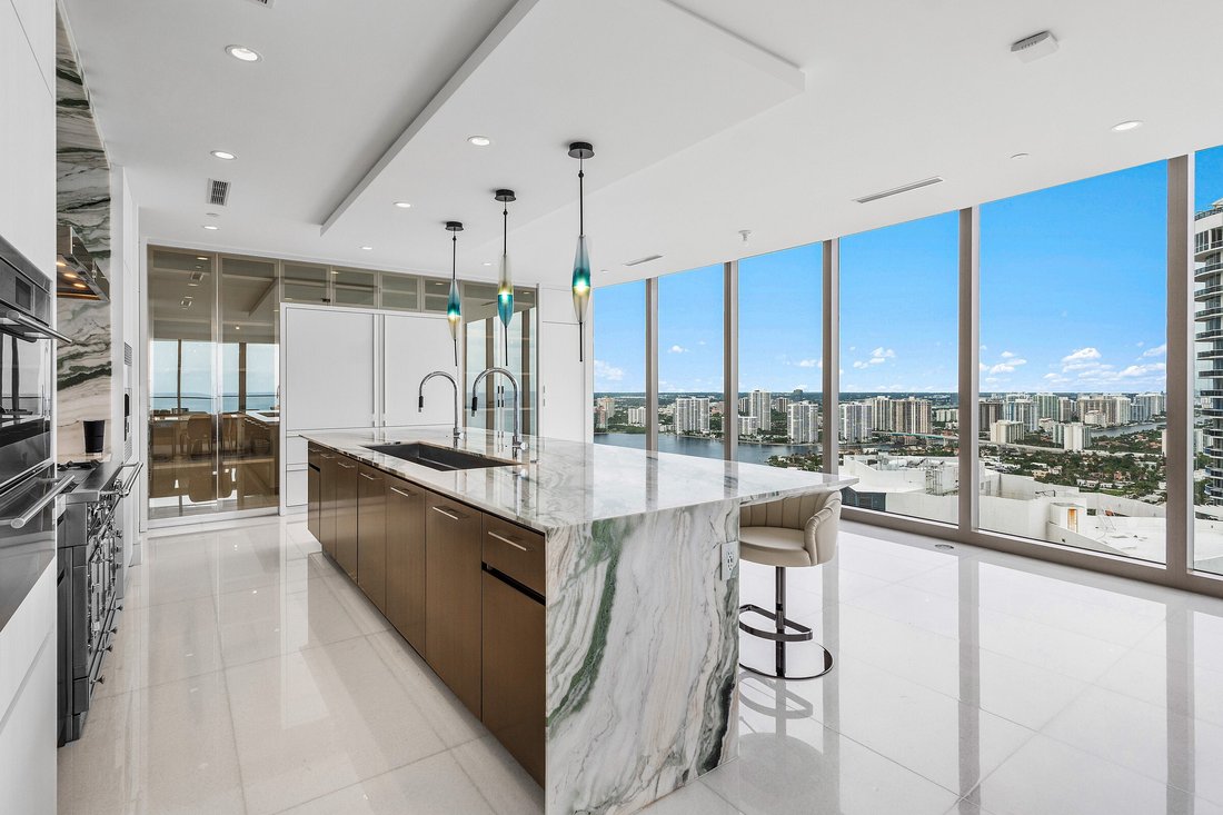 Appartement à Golden Beach, Floride, États-Unis 4 - 18426905