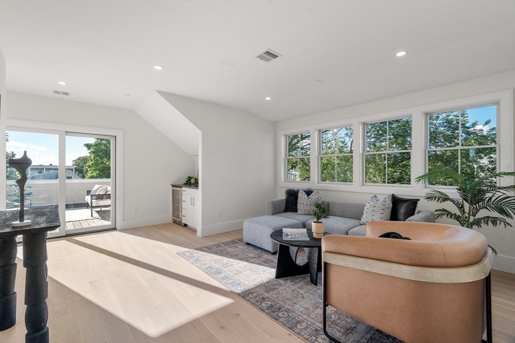 Condo in Somerville, Massachusetts, United States 5 - 18220647