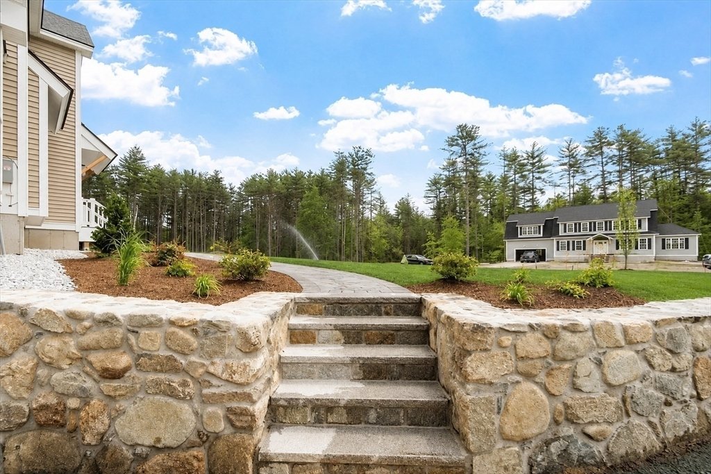 House in Dunstable, Massachusetts, United States 3 - 18014347