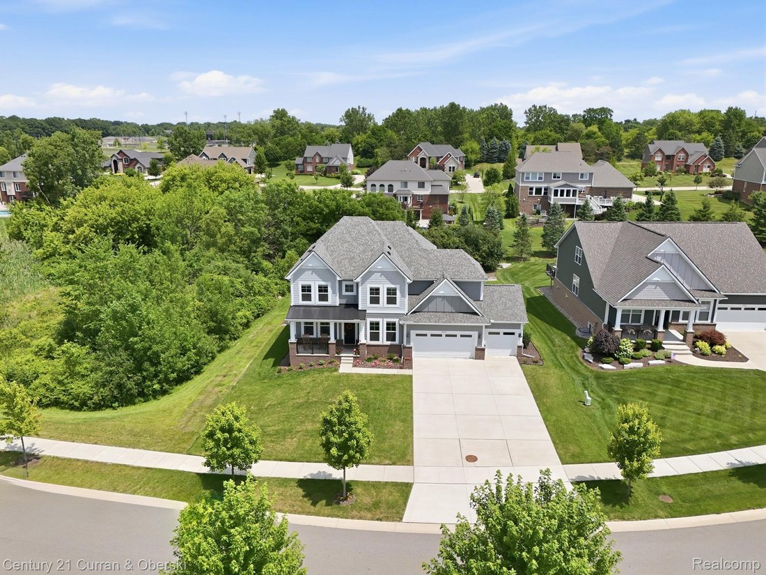 House in South Lyon, Michigan, United States 3 - 18427004