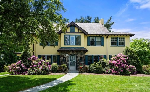 House in Newton, Massachusetts, United States 1