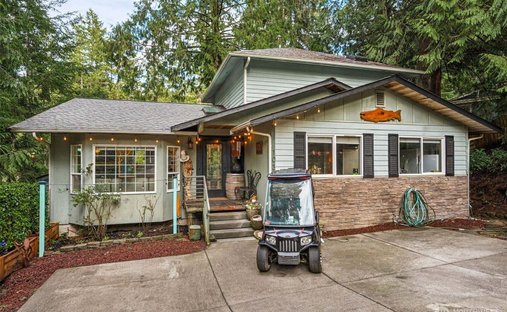 House in Shelton, Washington, United States 1