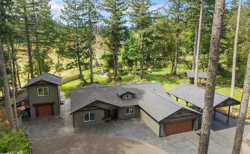 House in Rochester, Washington, United States 1