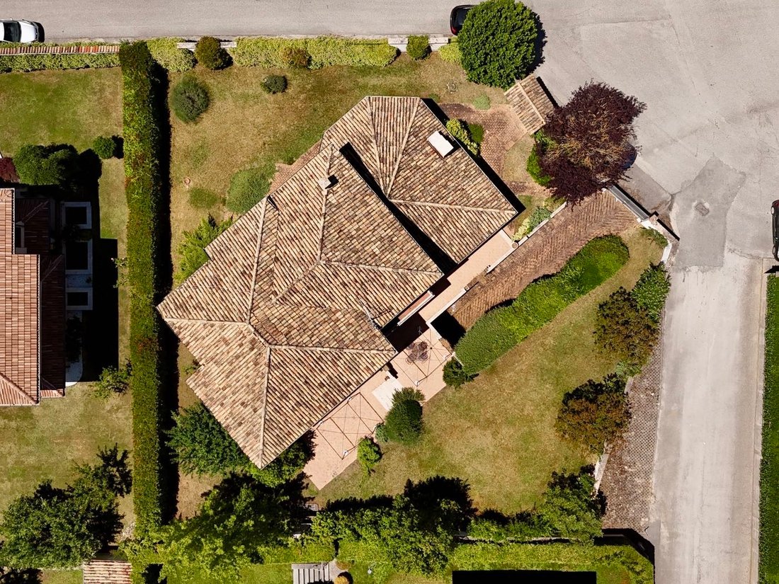 Villa in Avezzano, Abruzzo, Italy 4 - 17491960