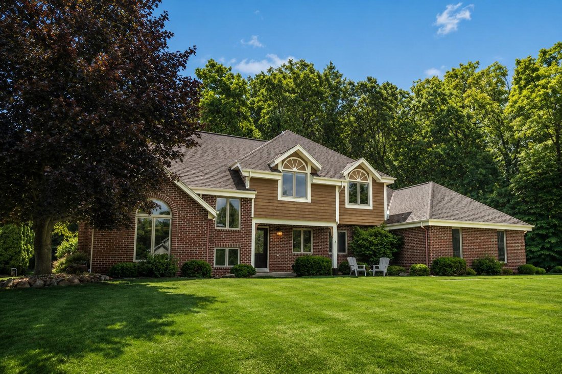 House in Muskego, Wisconsin, United States 1 - 18428439