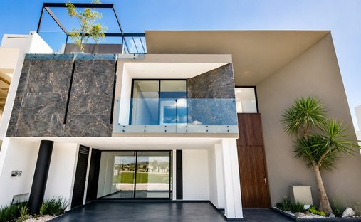 House in Lomas de Angelópolis, Puebla, Mexico 1