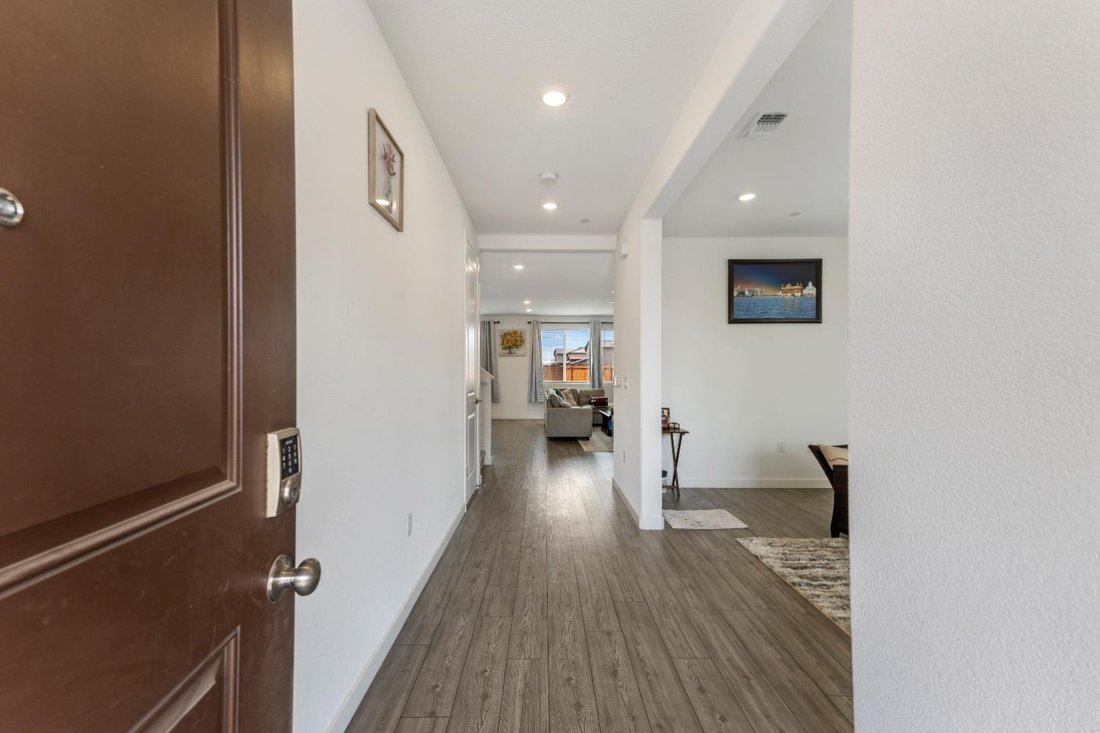 House in Manteca, California, United States 3 - 18431803