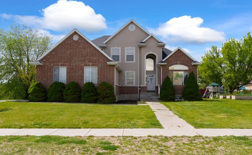 House in Syracuse, Utah, United States 1