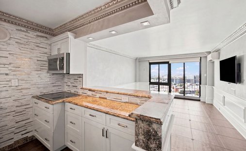 Condo in New York, New York, United States 1