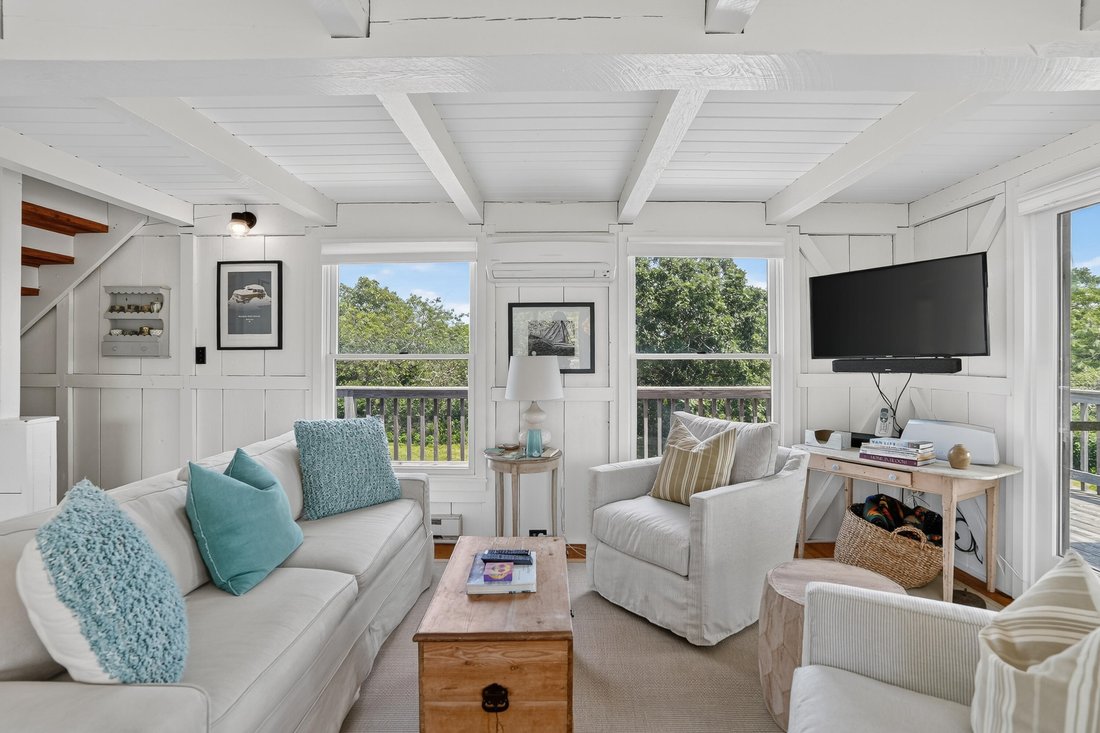 House in Chilmark, Massachusetts, United States 4 - 18430632