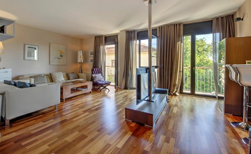 Apartment in Sant Just Desvern, Catalonia, Spain 1