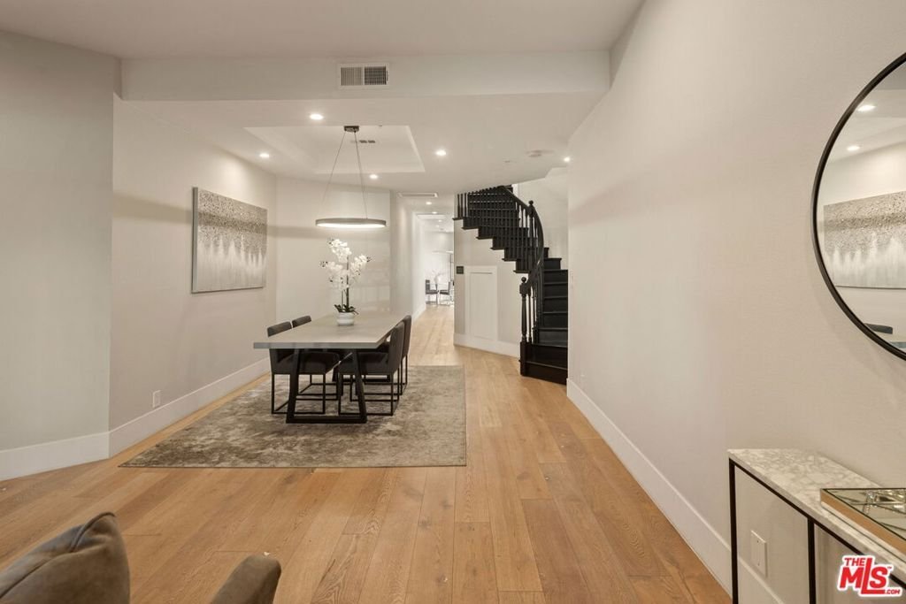 Condo in Beverly Hills, California, United States 2 - 18431322