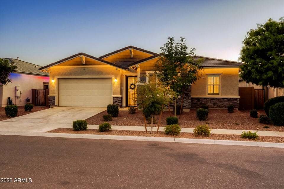 House in Surprise, Arizona, United States 4 - 18429606