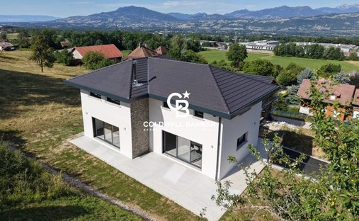 House in Eteaux, Auvergne-Rhône-Alpes, France 1