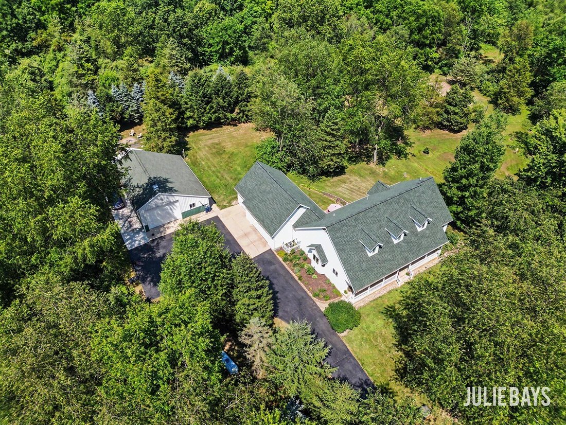 House in Middleville, Michigan, United States 4 - 18431151