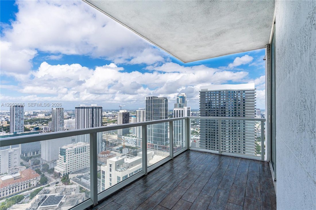 Condo in Miami, Florida, United States 1 - 18432294