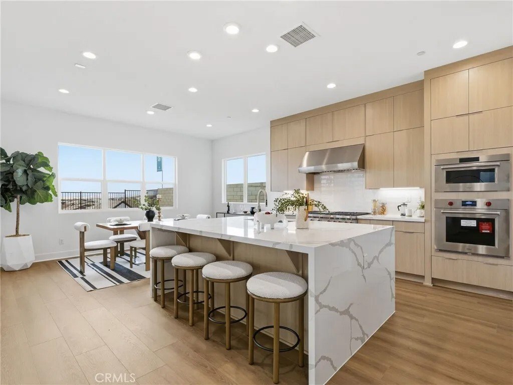 Condo in Santa Clarita, California, United States 4 - 18046768