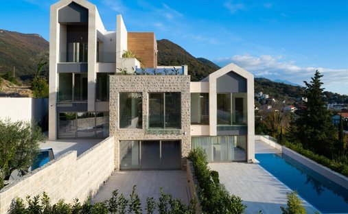Appartamento a Lastua Inferiore, Tivat Municipality, Montenegro 1