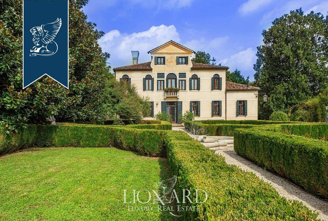Villa in Stra, Veneto, Italy 5 - 18432980