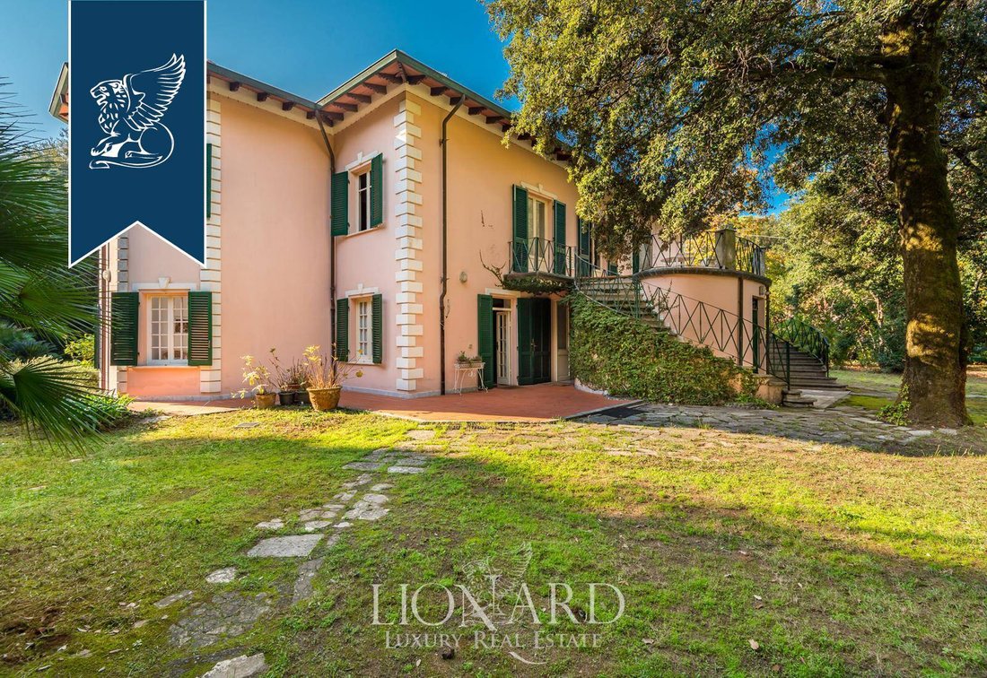 Villa in Poveromo, Massa, Italy 4 - 18433052
