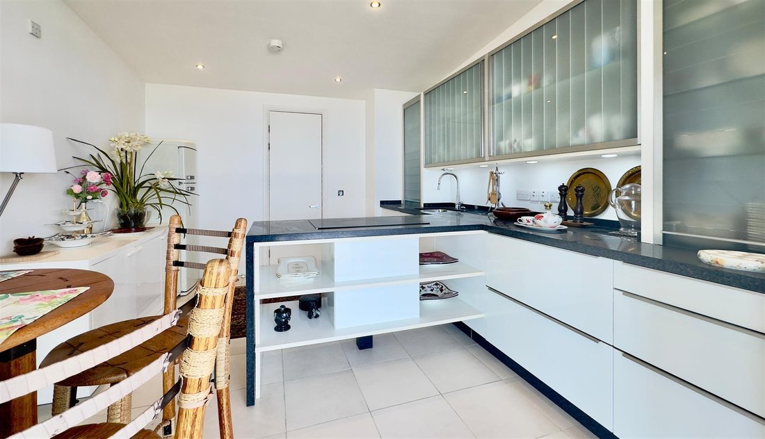 Apartment in Gibraltar, Gibraltar 3 - 18428929