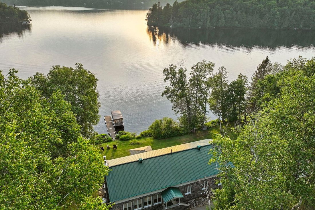 House in La Macaza, Quebec, Canada 2 - 18271558